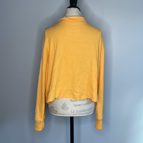 Hollister Small Boyfriend Tee Yellow Waffle Knit Long Sleeve Lightweight - Picture 3 of 5